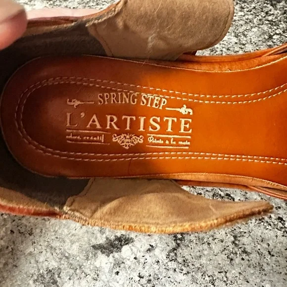 L’ARTISTE 39 Gloss Pansy leather velcro ankle strap comfort minimalist Mary Jane - Picture 7 of 10